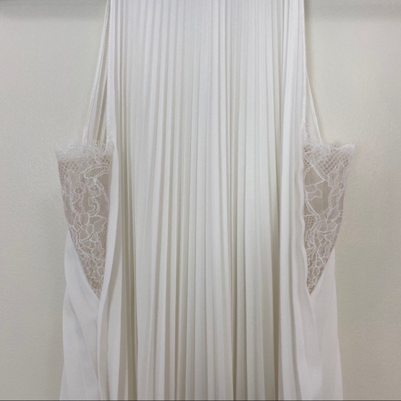 Bailey 44 White Sleeveless Top - Picture 2 of 5